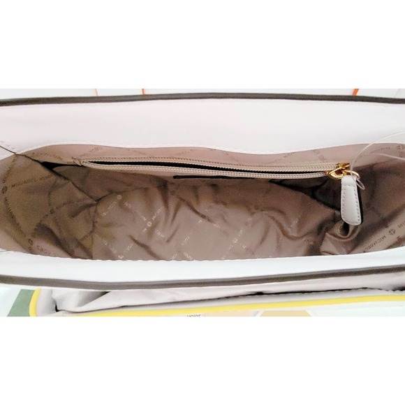 Michael Kors Manhattan Satchel - Picture 6 of 13